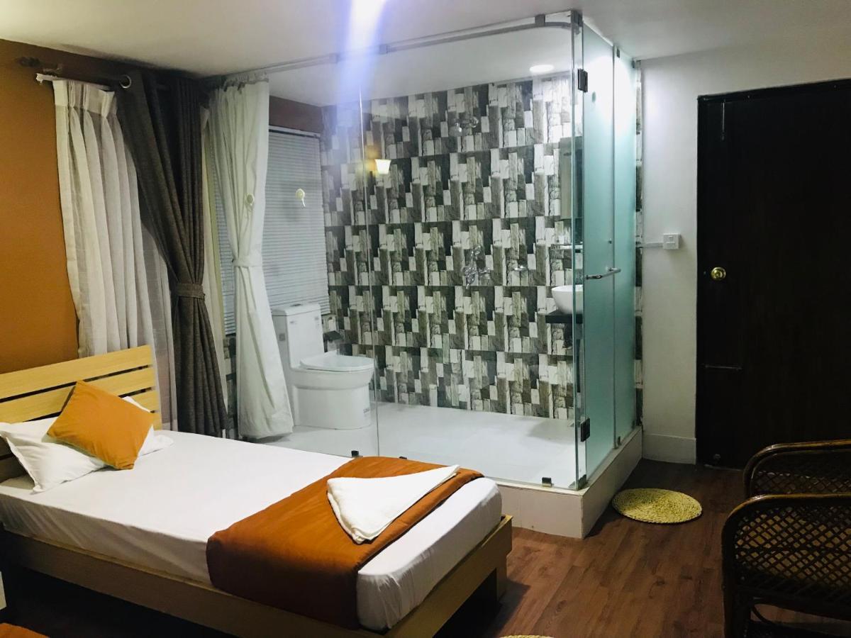 The Majestic Bed & Breakfast Катманду Экстерьер фото