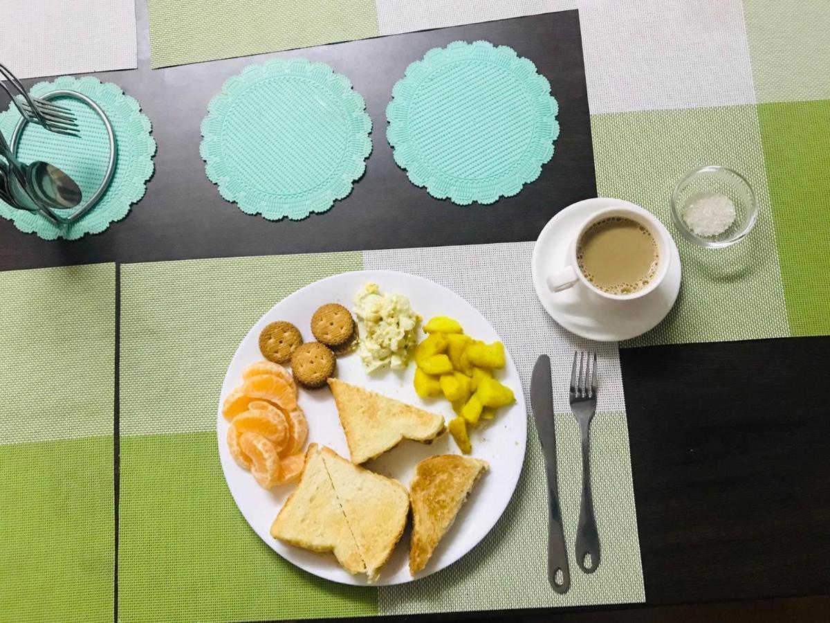 The Majestic Bed & Breakfast Катманду Экстерьер фото